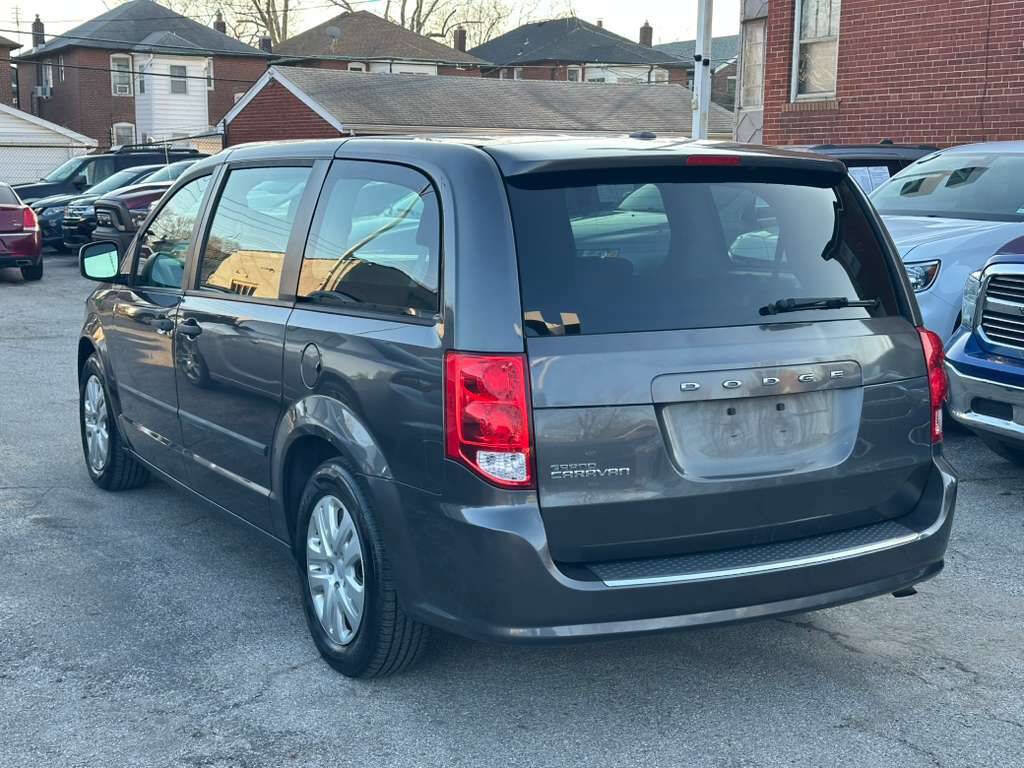 Used 2016 Dodge Grand Caravan American Value Package w/ UConnect Hands-Free Group image 8