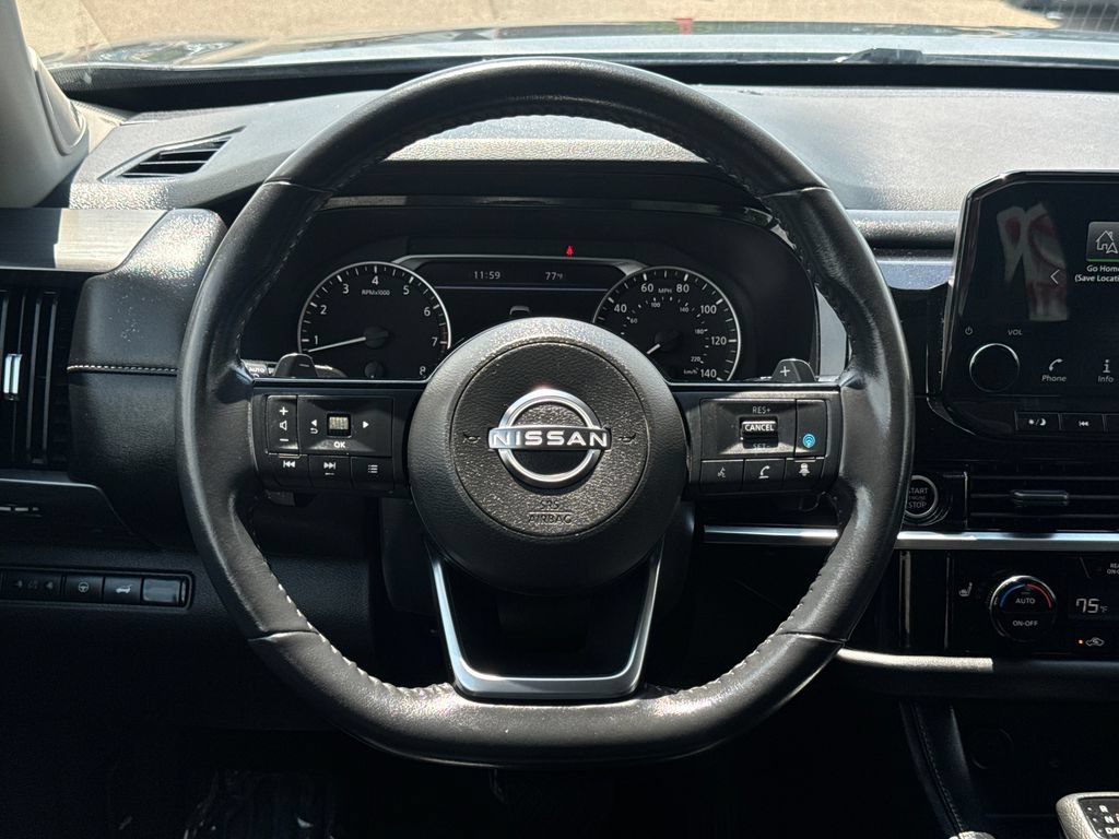 Used 2023 Nissan Pathfinder SL w/ SL Premium Package AWD/4WD image 16