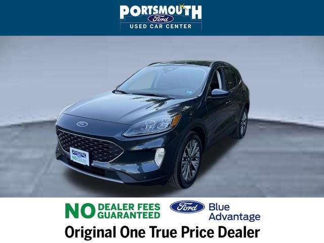 Certified 2022 Ford Escape Titanium w/ Class II Trailer Tow Package image 16