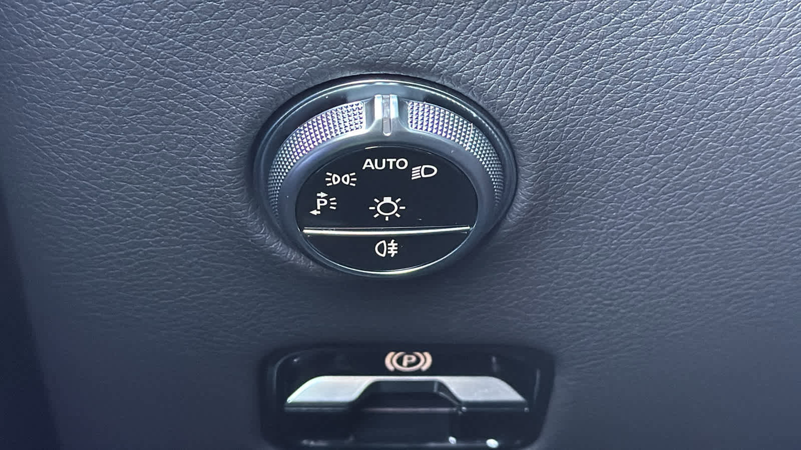 New 2026 Mercedes-Benz GLC 300 4MATIC image 18