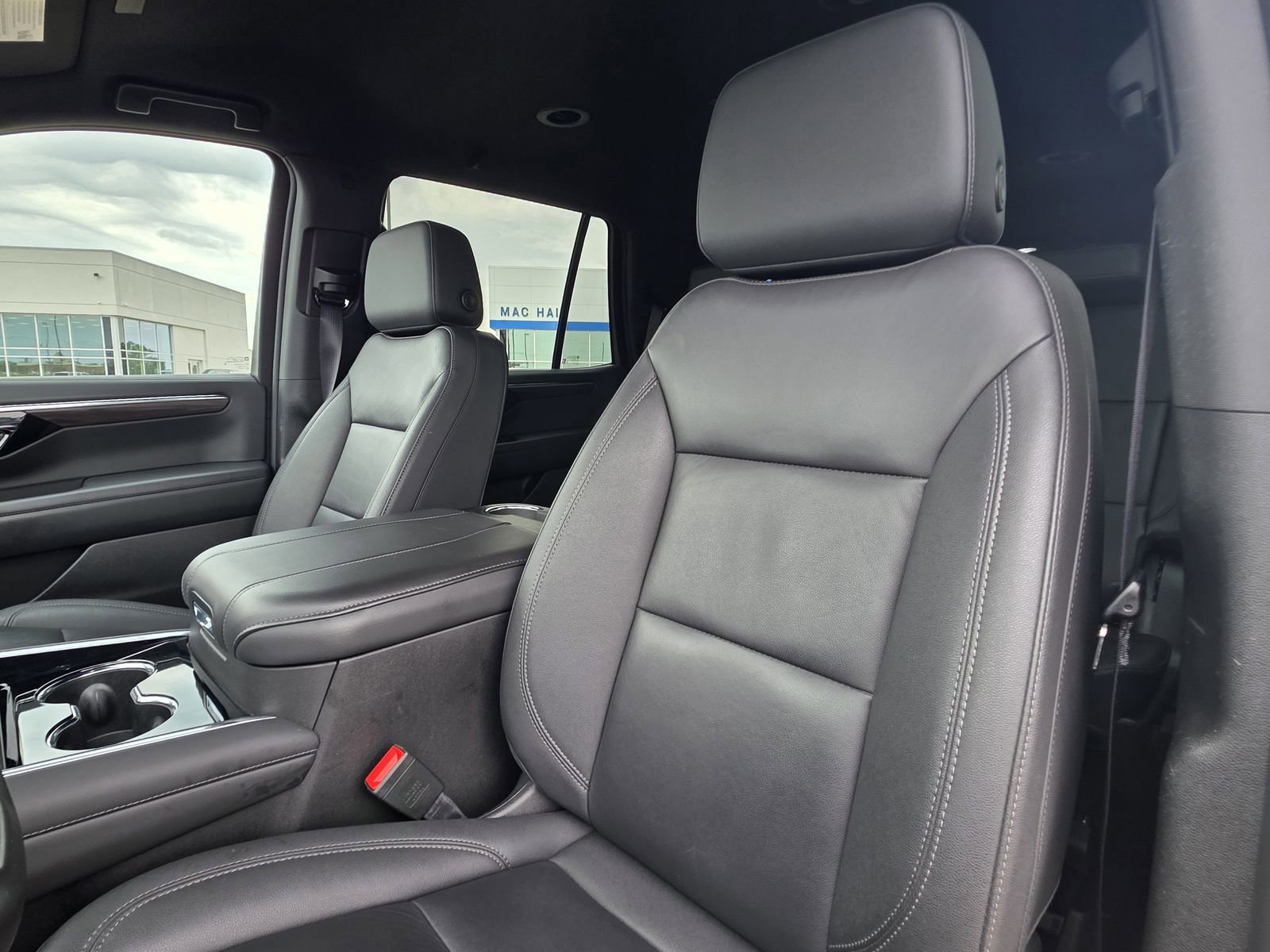 Used 2025 Chevrolet Tahoe Z71 AWD/4WD image 21