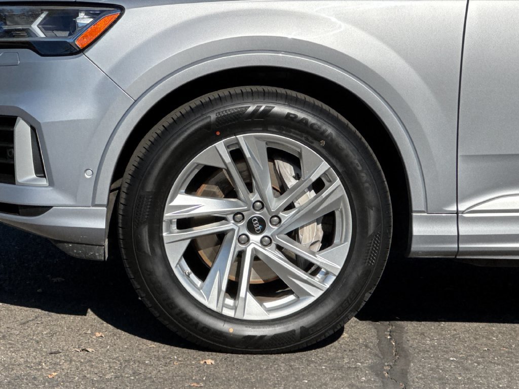 Used 2022 Audi Q7 3.0T Premium w/ Convenience Package AWD/4WD image 37