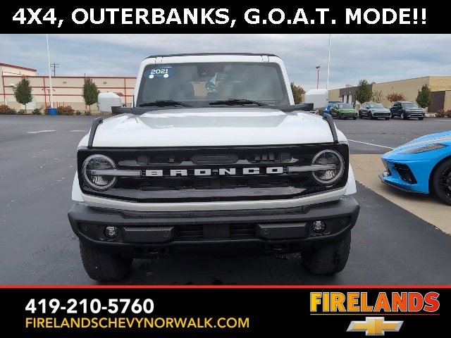 Used 2021 Ford Bronco Outer Banks image 2