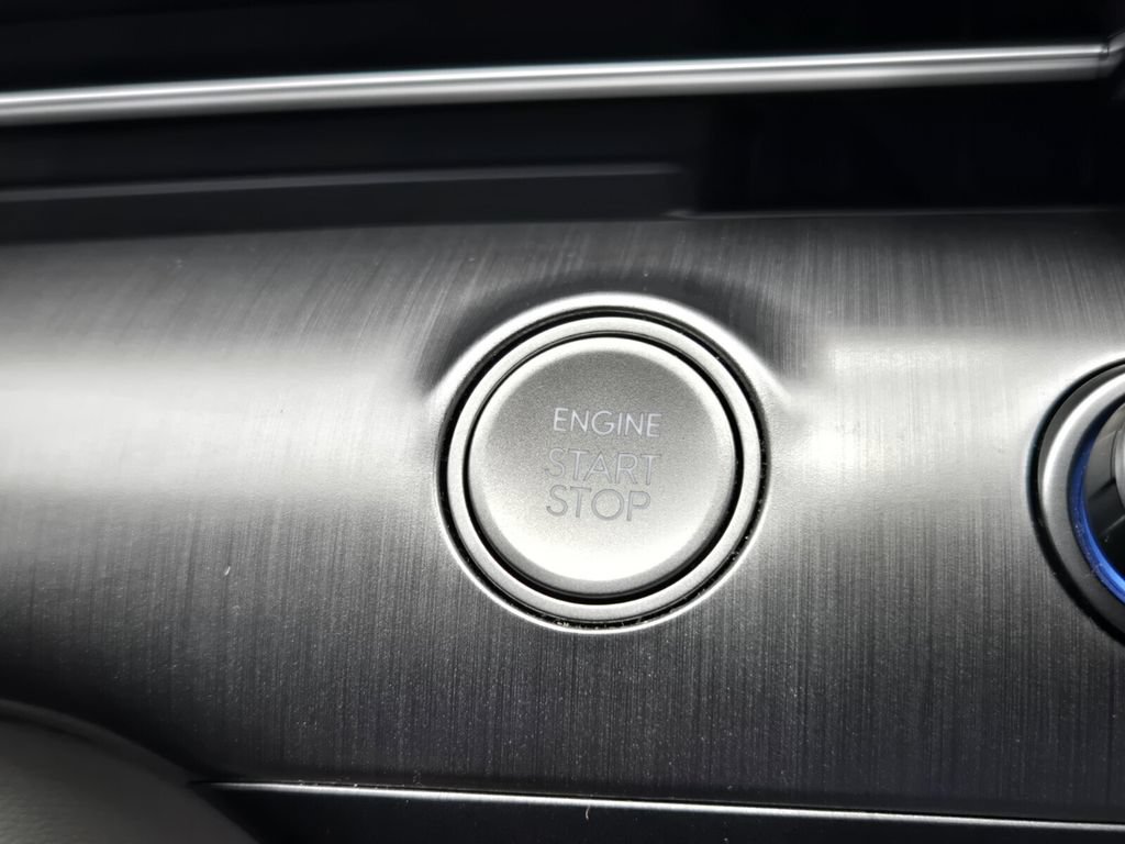 Certified 2024 Hyundai Kona SEL FWD image 21