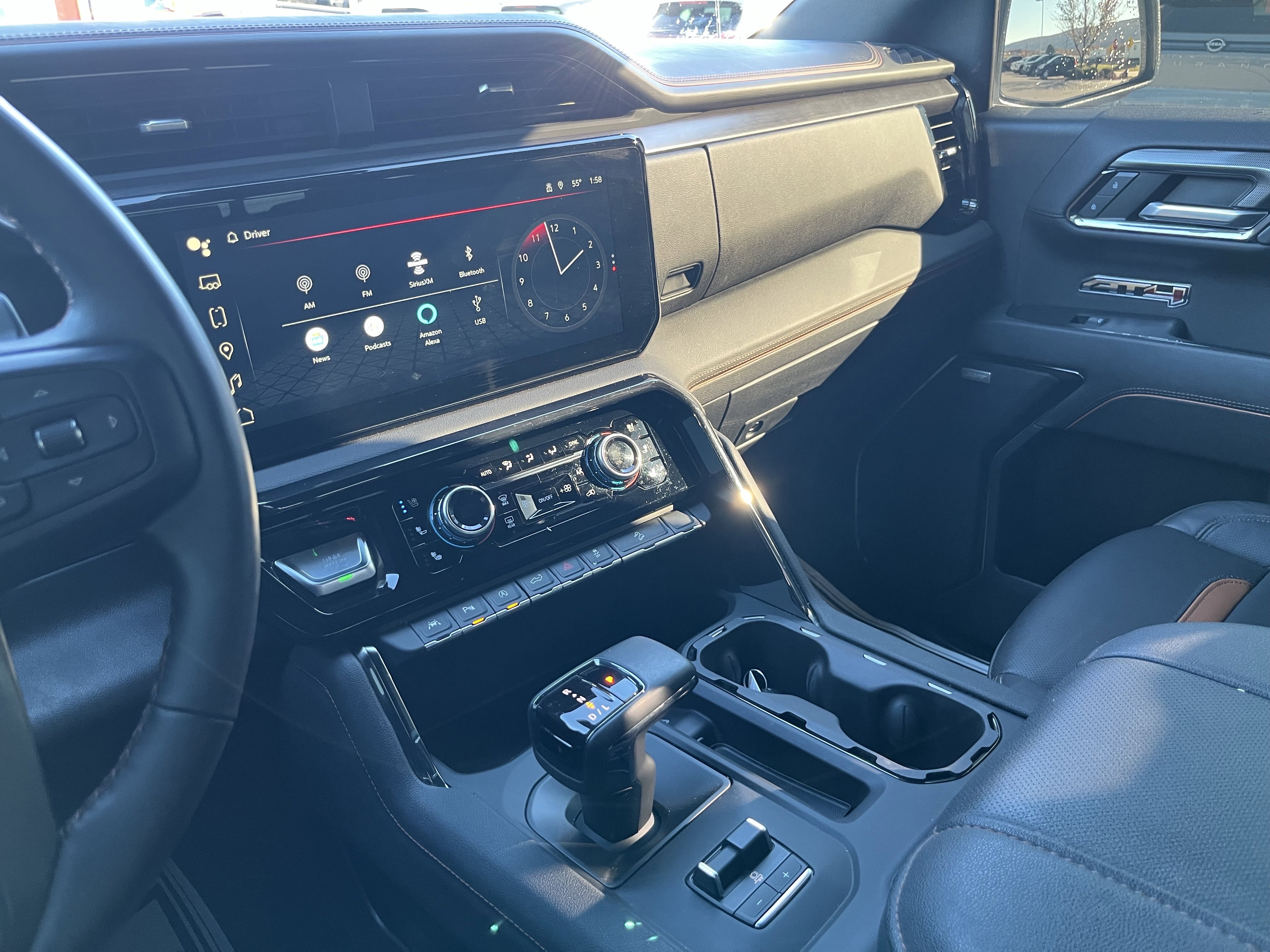 Used 2024 GMC Sierra 1500 AT4 w/ Technology Package image 28