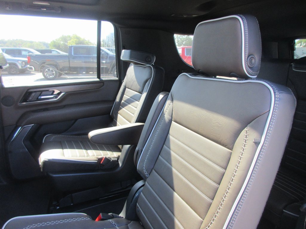 New 2026 GMC Yukon XL Denali Ultimate image 13