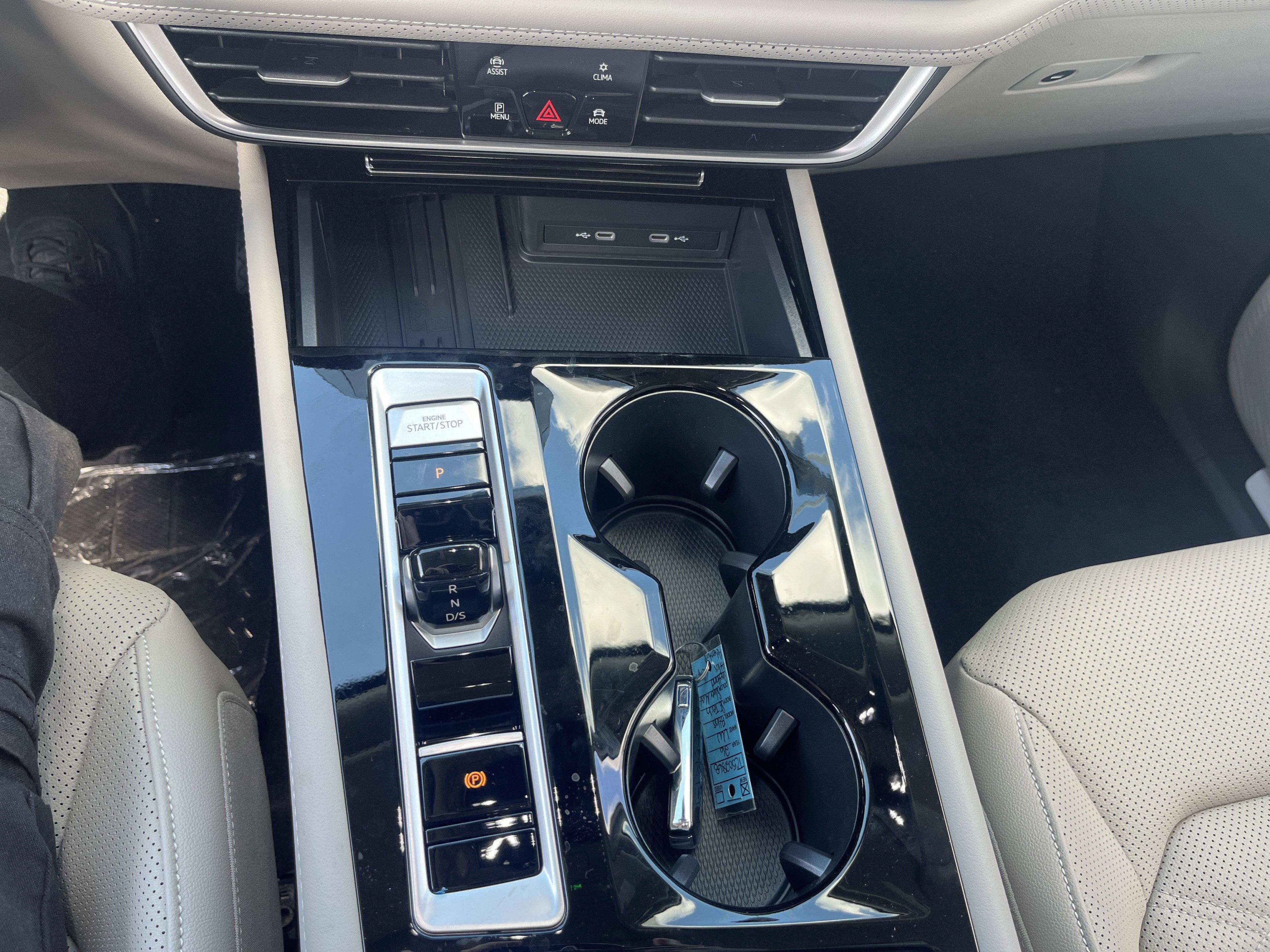 New 2026 Volkswagen Atlas SE image 34