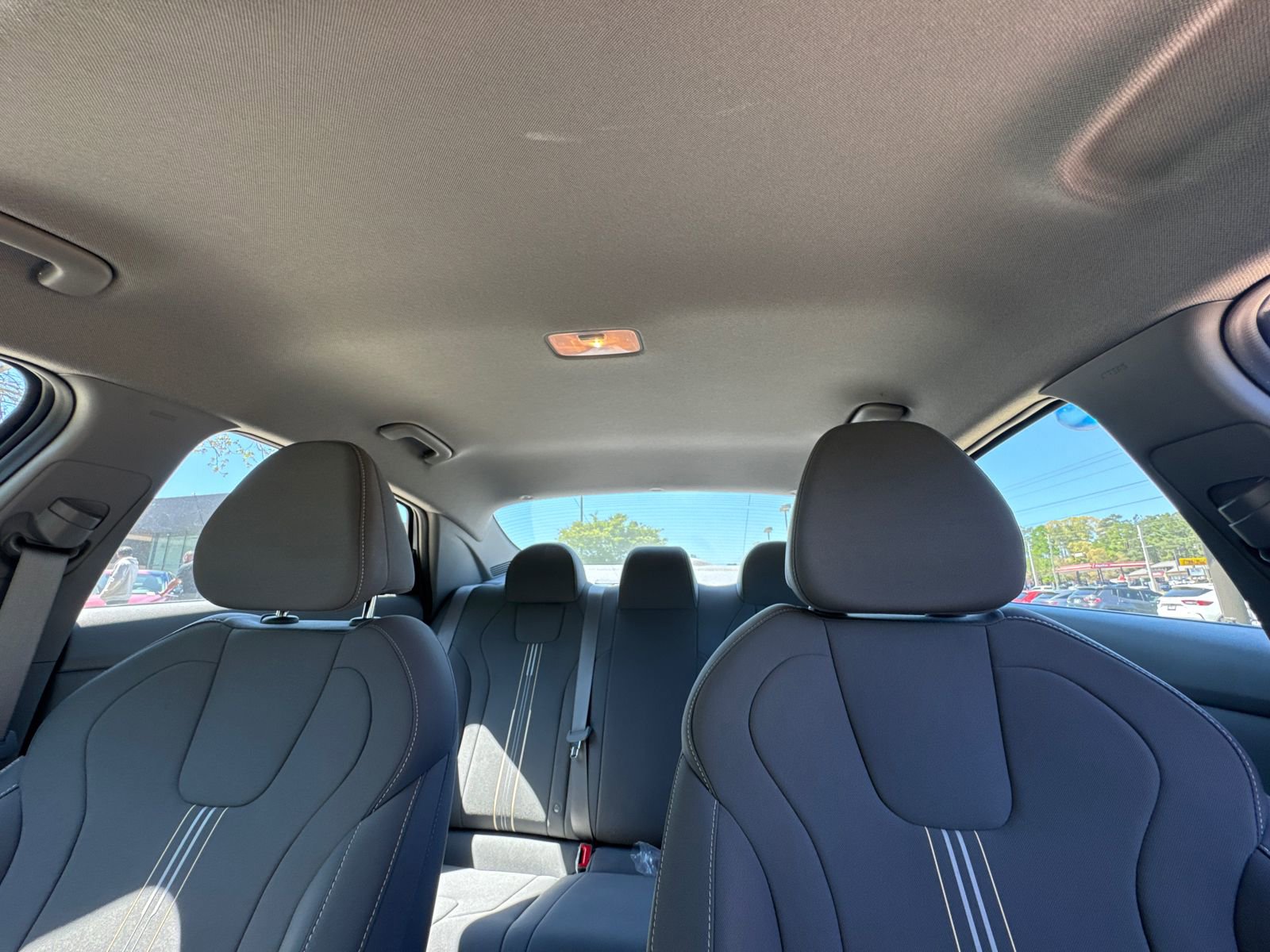 Certified 2025 Hyundai Elantra Sport FWD image 31