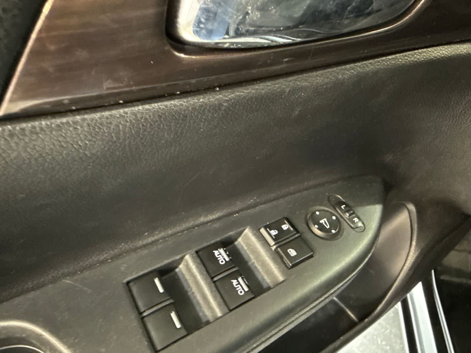 Used 2017 Honda Accord EX image 16