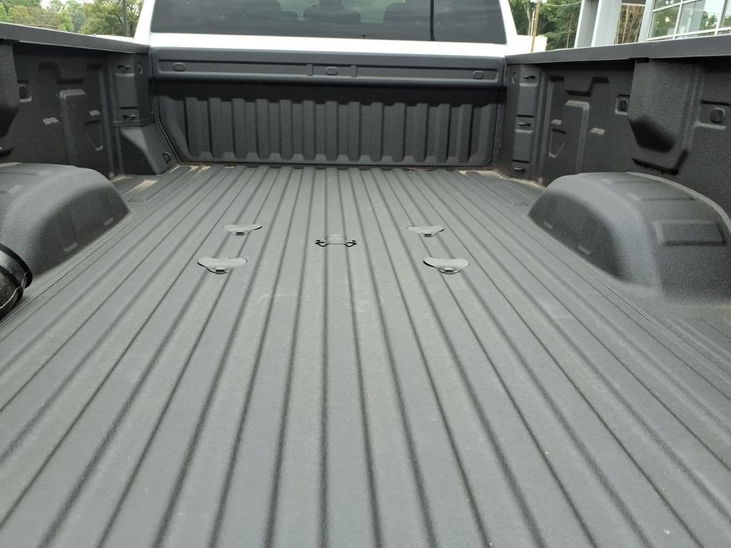 Used 2026 GMC Sierra 2500 Pro AWD/4WD image 7