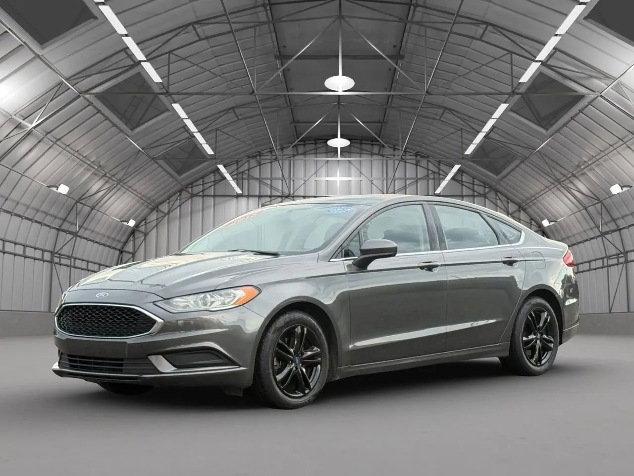 Used 2018 Ford Fusion SE w/ Fusion SE Technology Package FWD image 3