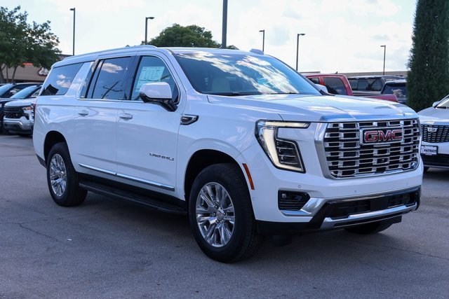 New 2026 GMC Yukon XL Denali video 1