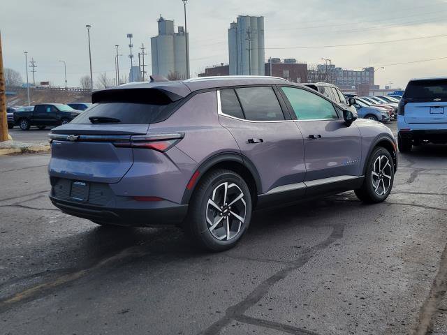 New 2026 Chevrolet Equinox EV LT image 2