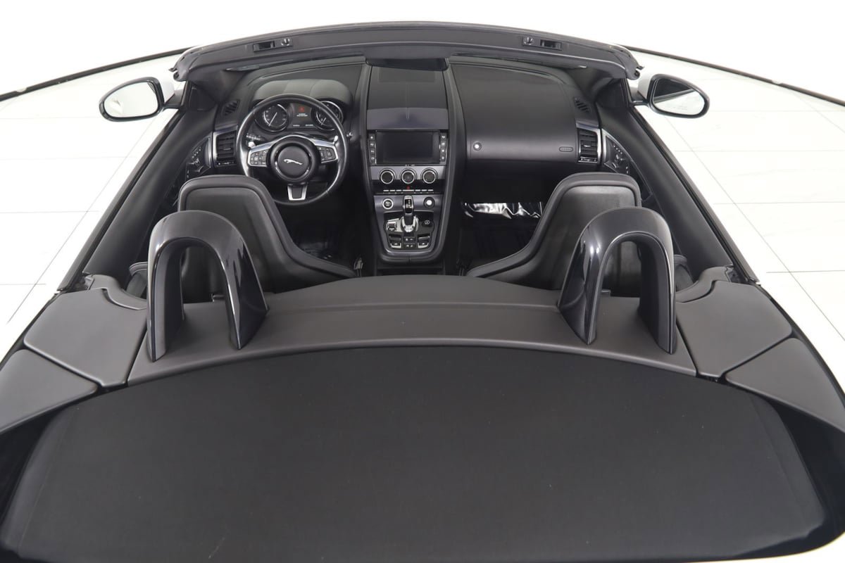Used 2018 Jaguar F-TYPE R-Dynamic RWD image 79