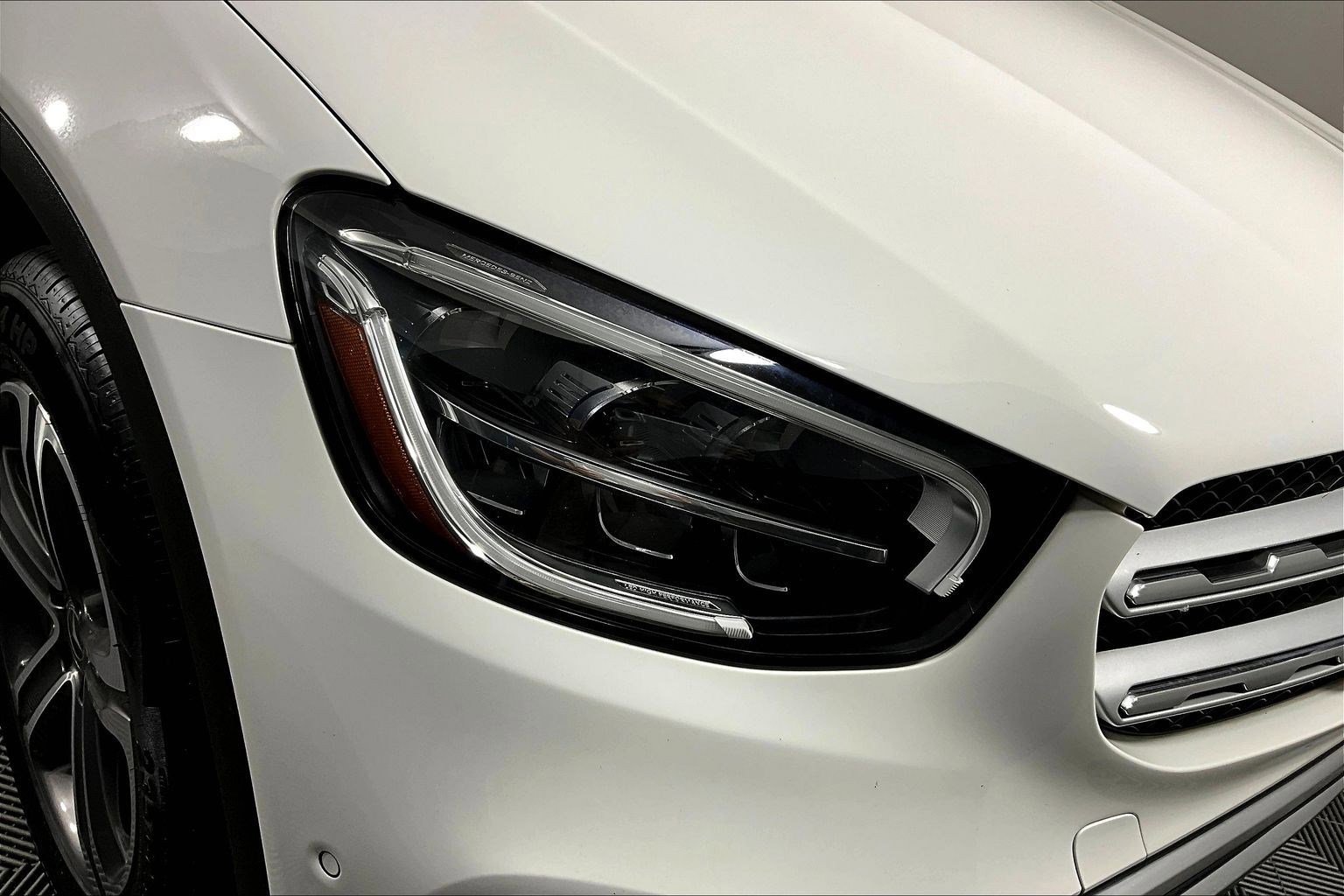 Used 2021 Mercedes-Benz GLC 300 4MATIC image 32