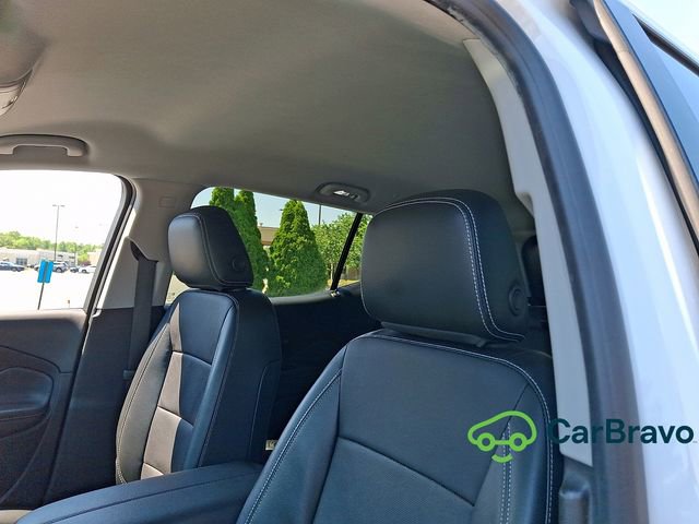 Certified 2023 GMC Terrain SLT FWD image 13