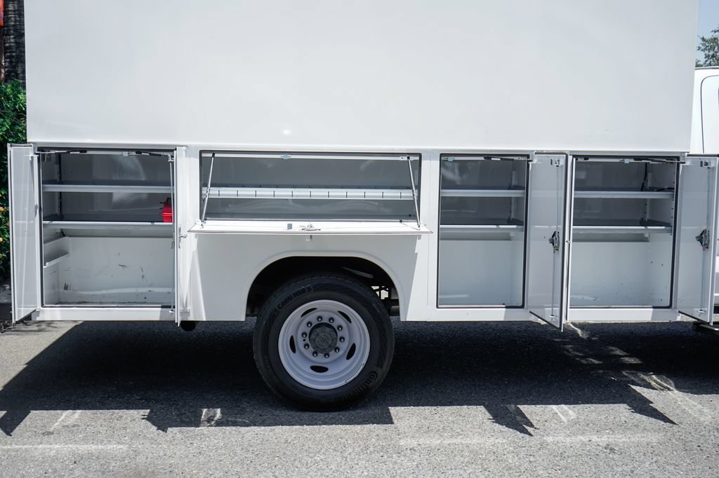Used 2024 Ford F450 XL w/ XL Chrome Package RWD image 12