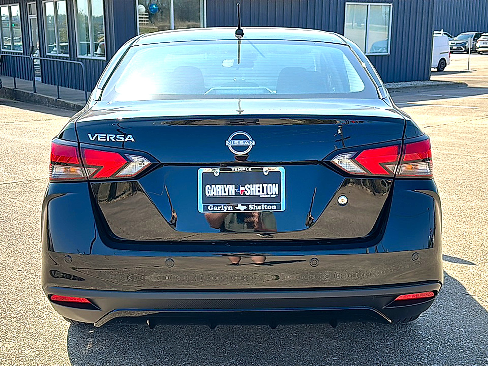 Certified 2025 Nissan Versa S w/ Trunk Package image 7