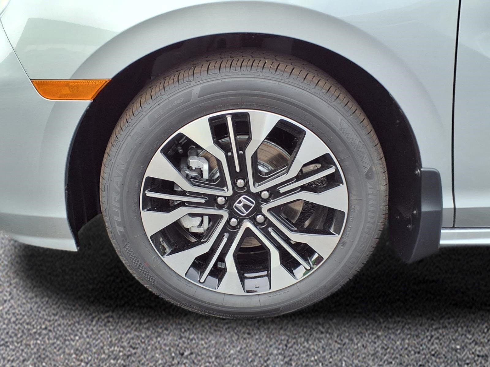 New 2026 Honda Odyssey Elite image 13