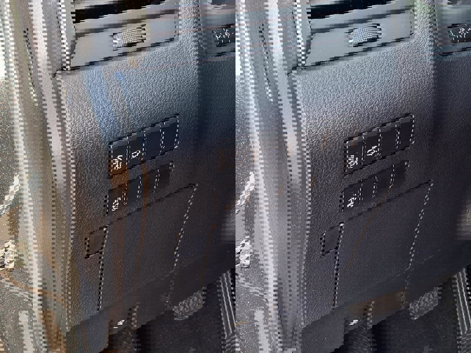 Used 2020 Lexus RX 350L Premium w/ Premium Package image 12