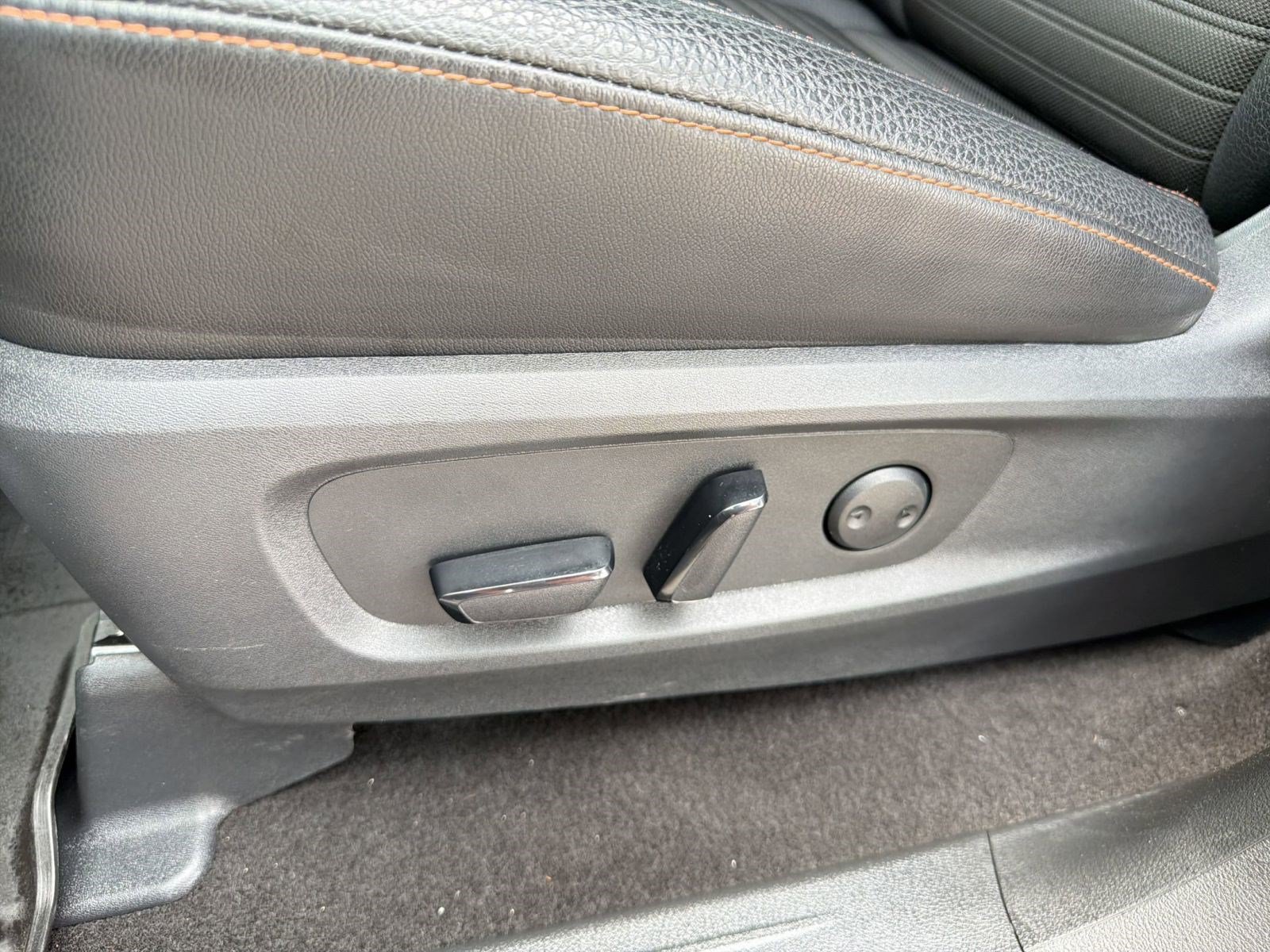 Used 2024 Nissan Pathfinder Rock Creek AWD/4WD image 14