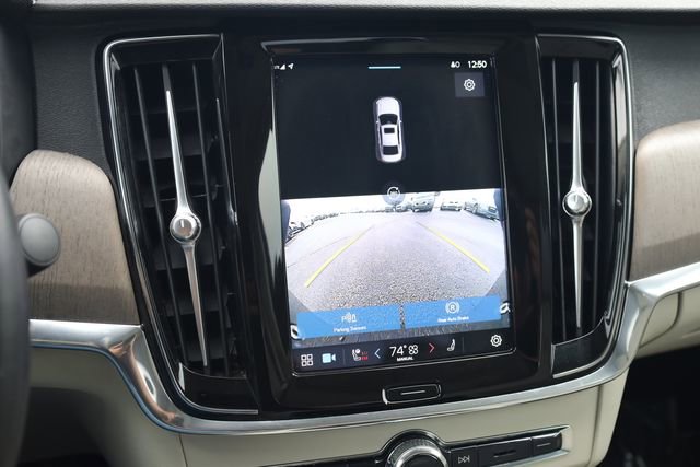 Used 2023 Volvo S90 B6 Plus image 18
