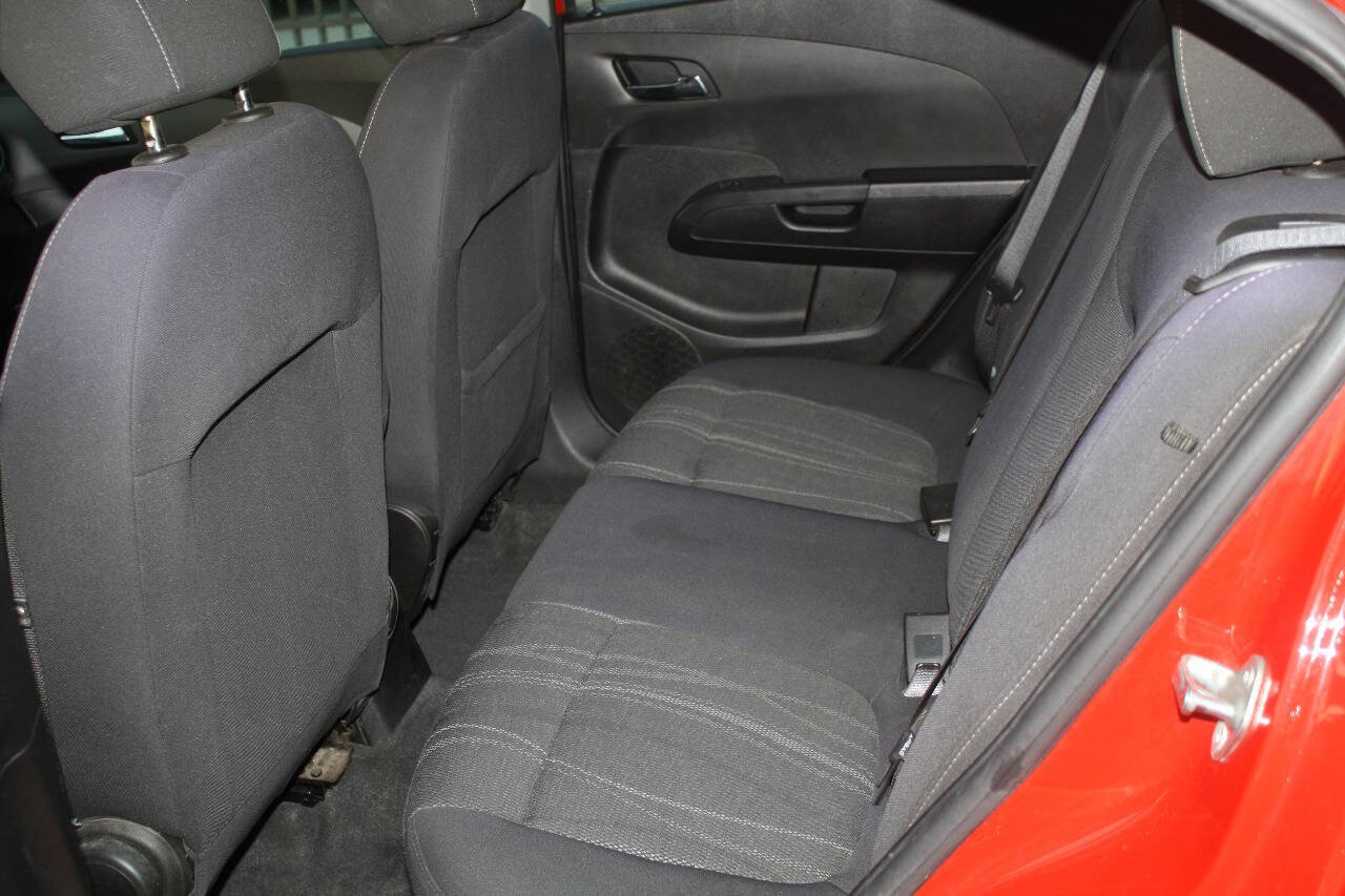 Used 2013 Chevrolet Sonic LT image 7