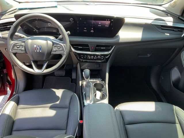 Used 2025 Buick Encore GX Avenir w/ Avenir Technology Package AWD/4WD image 4