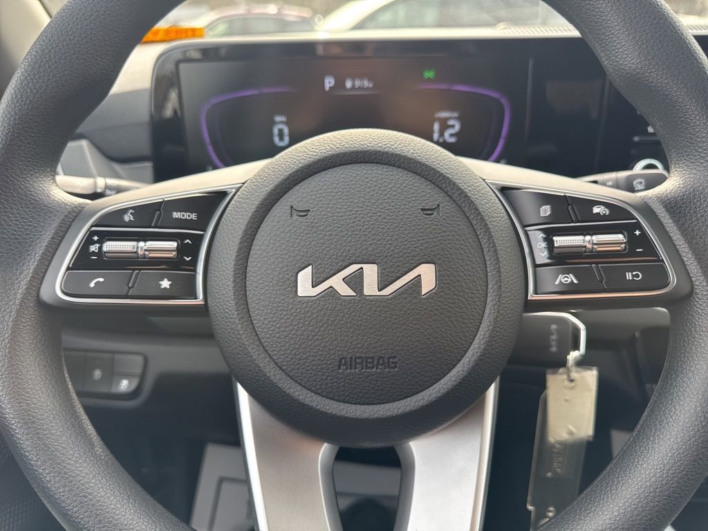New 2026 Kia Seltos LX image 7