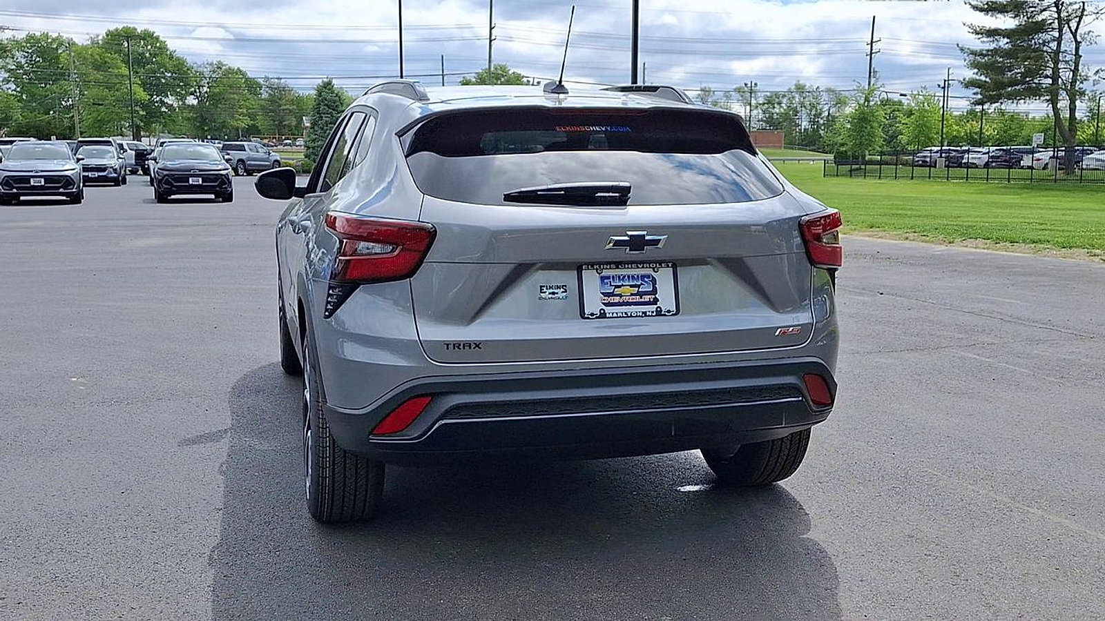 New 2026 Chevrolet Trax RS w/ Sunroof Package FWD image 9