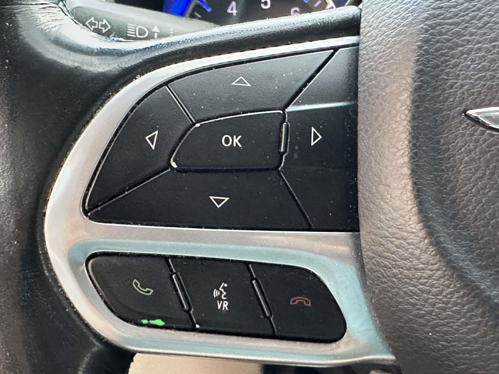 Certified 2021 Chrysler Pacifica Touring-L FWD image 30
