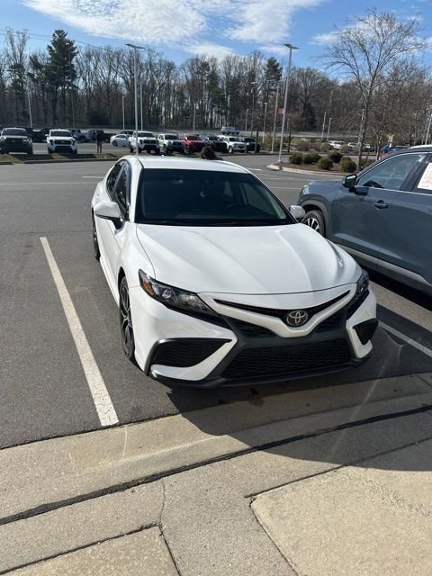 Used 2023 Toyota Camry SE