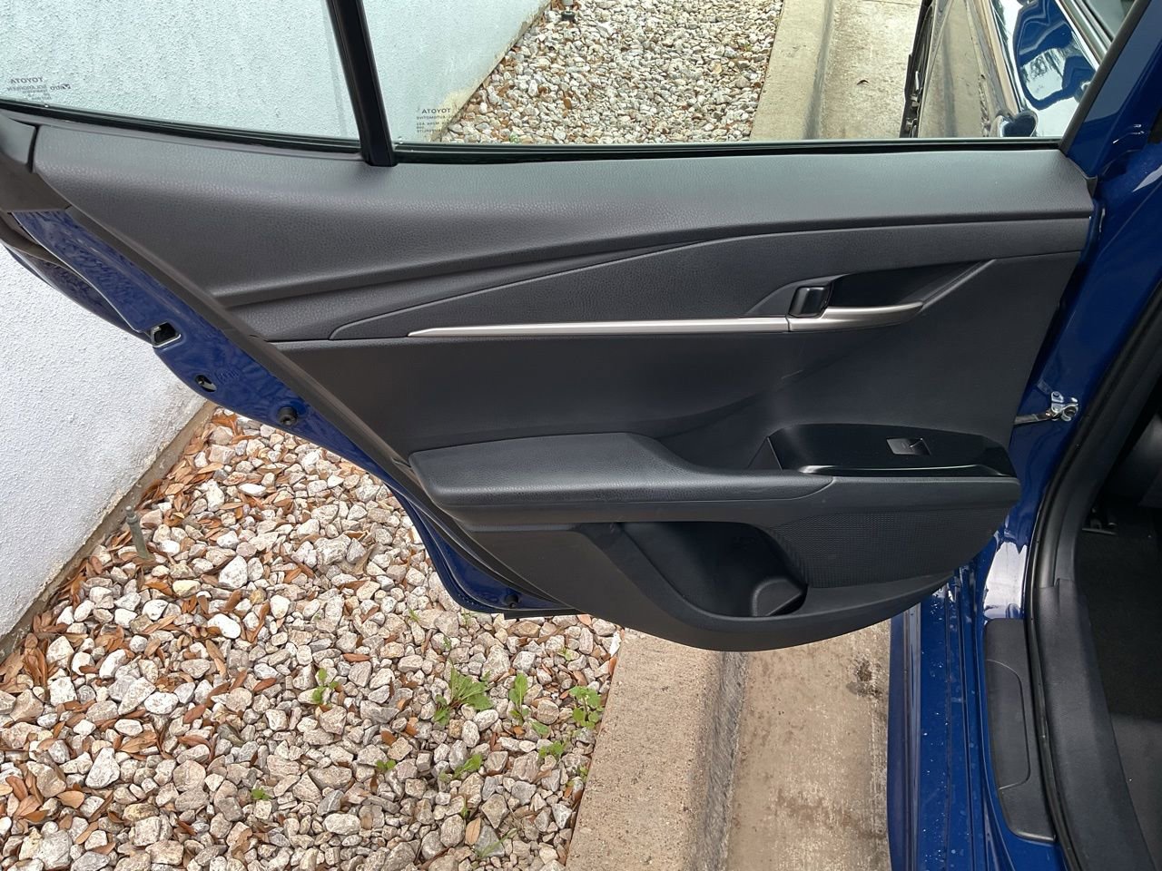 Used 2025 Toyota Camry SE image 17