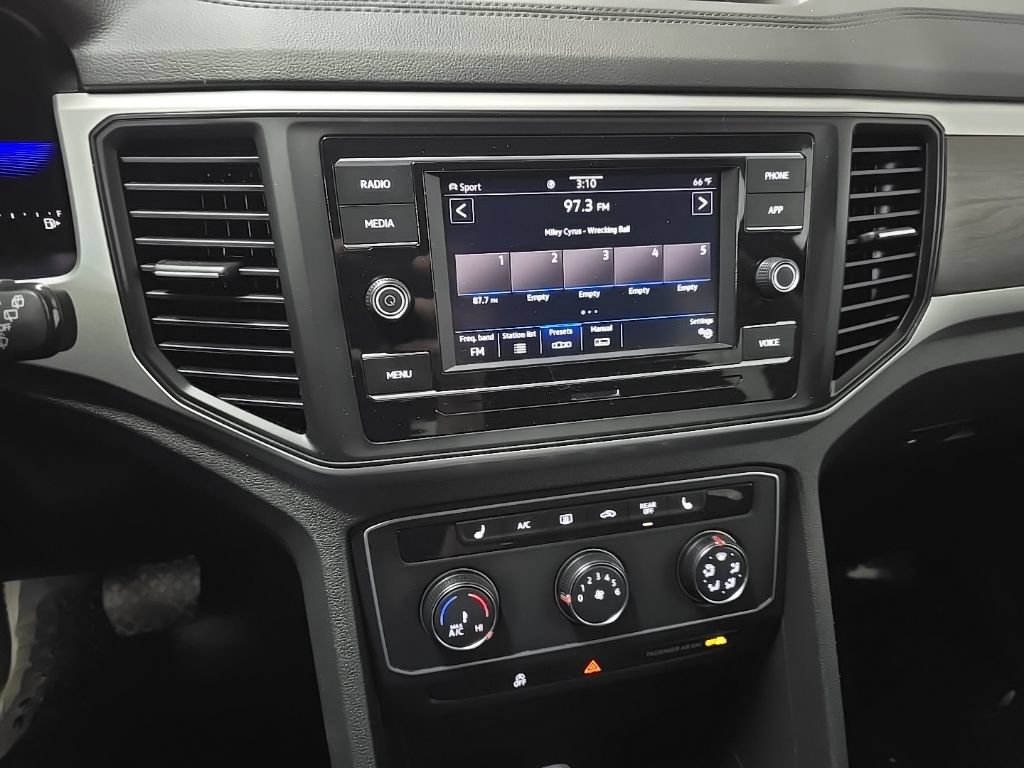 Used 2022 Volkswagen Atlas SE AWD/4WD image 25