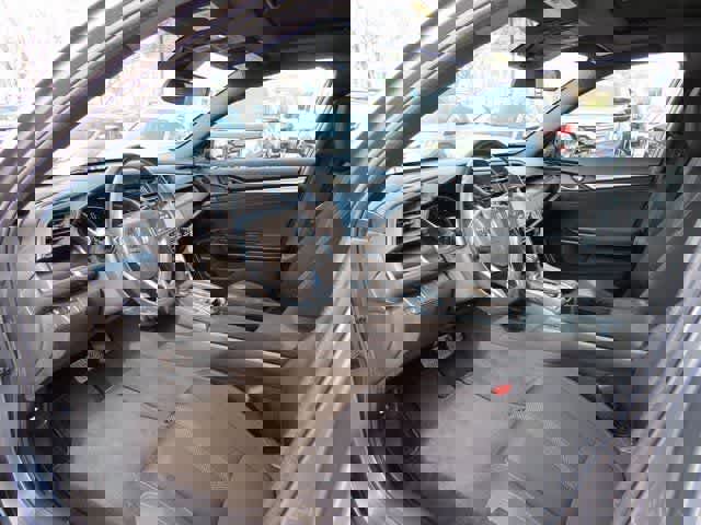 Used 2020 Honda Civic EX image 2