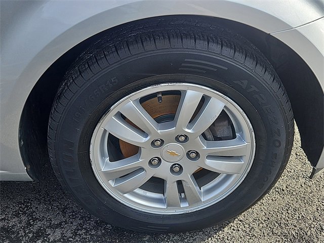 Used 2012 Chevrolet Sonic LS image 10