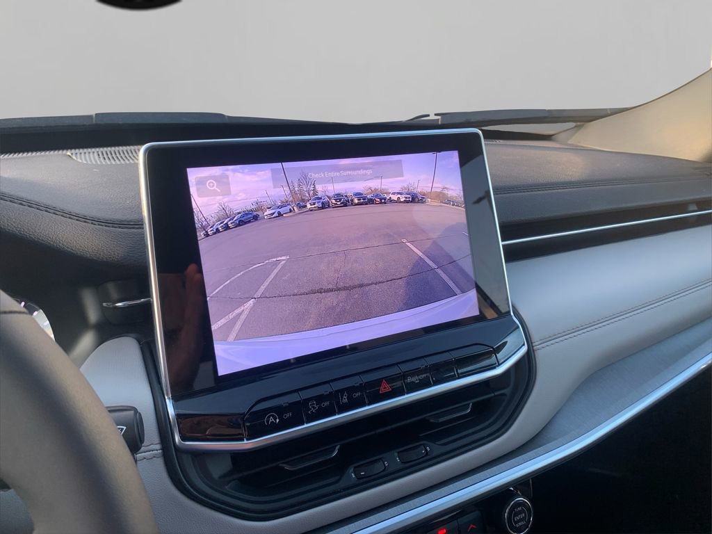 Used 2026 Jeep Compass Limited image 31