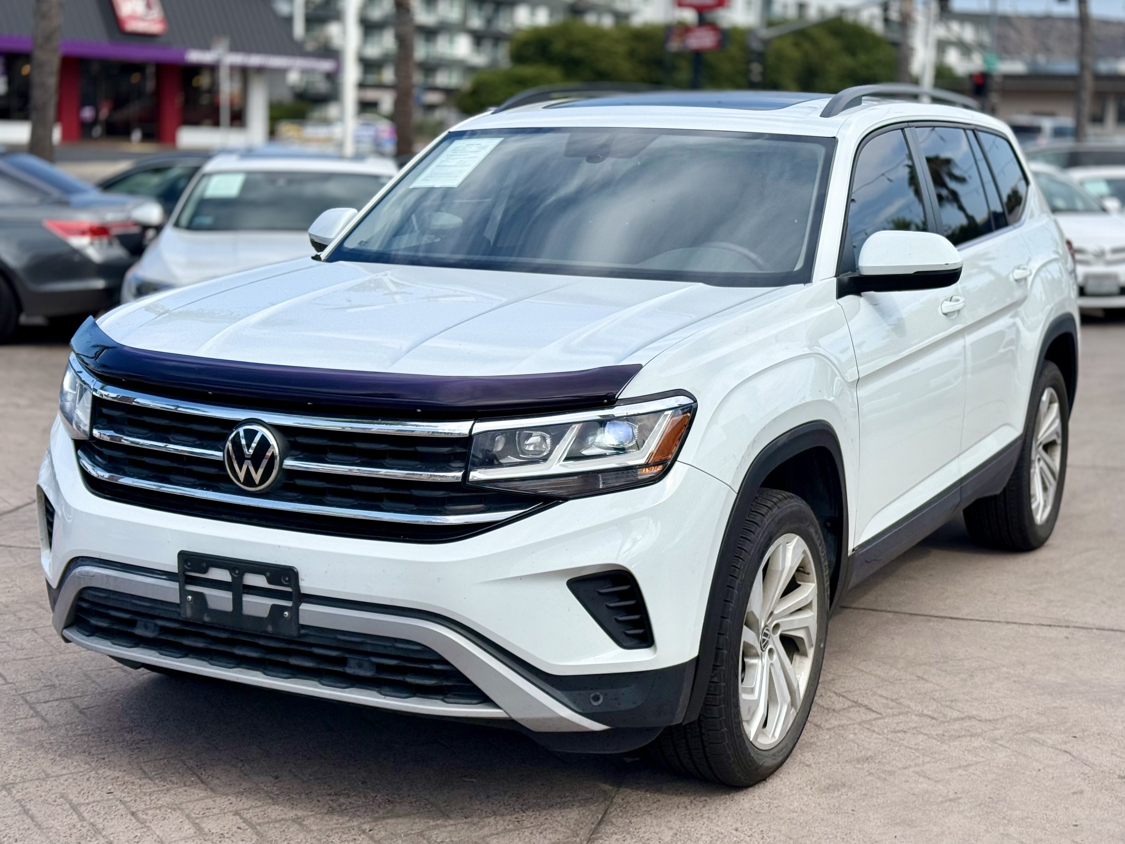 Used 2021 Volkswagen Atlas SE w/ Panoramic Sunroof Package FWD image 6