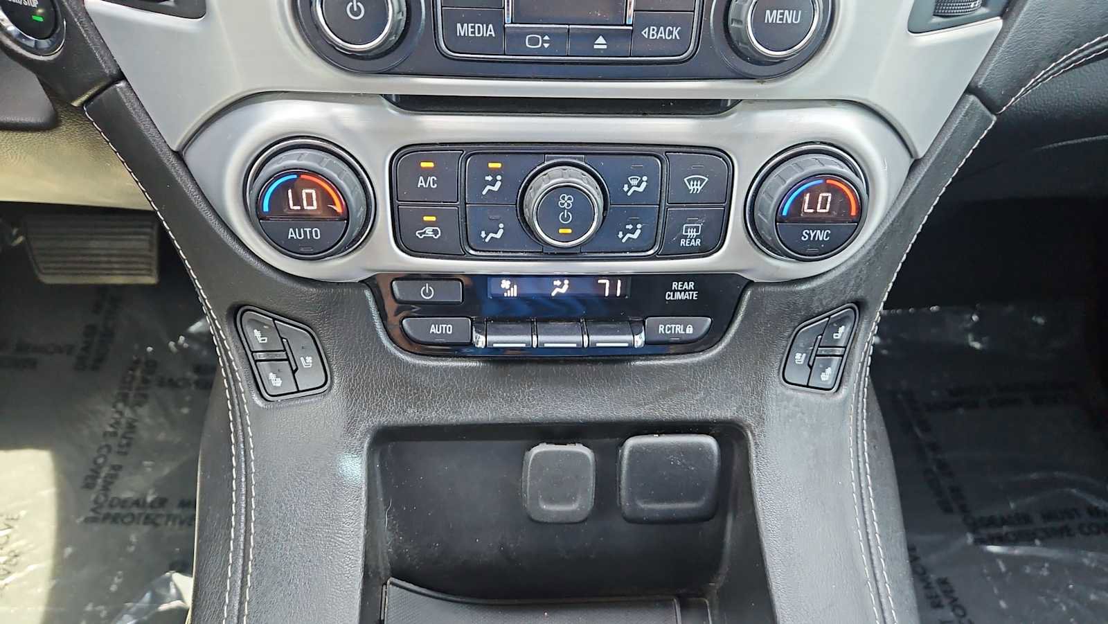 Used 2019 GMC Yukon SLT w/ Open Road Package AWD/4WD image 17