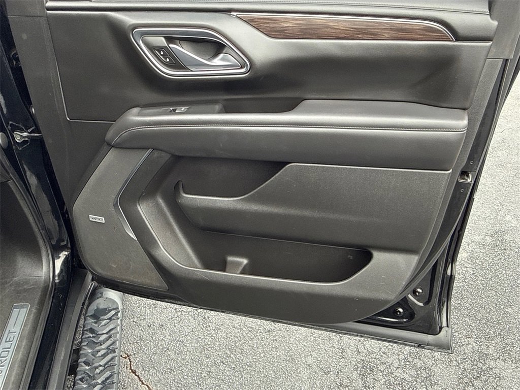 Used 2021 Chevrolet Tahoe Z71 w/ Rear Media and Nav Package image 14