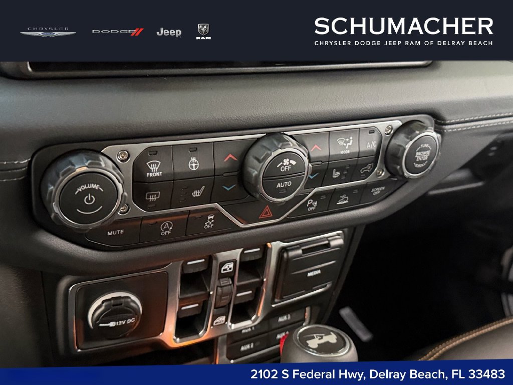 New 2027 Jeep Wrangler Unlimited Sahara AWD/4WD image 15