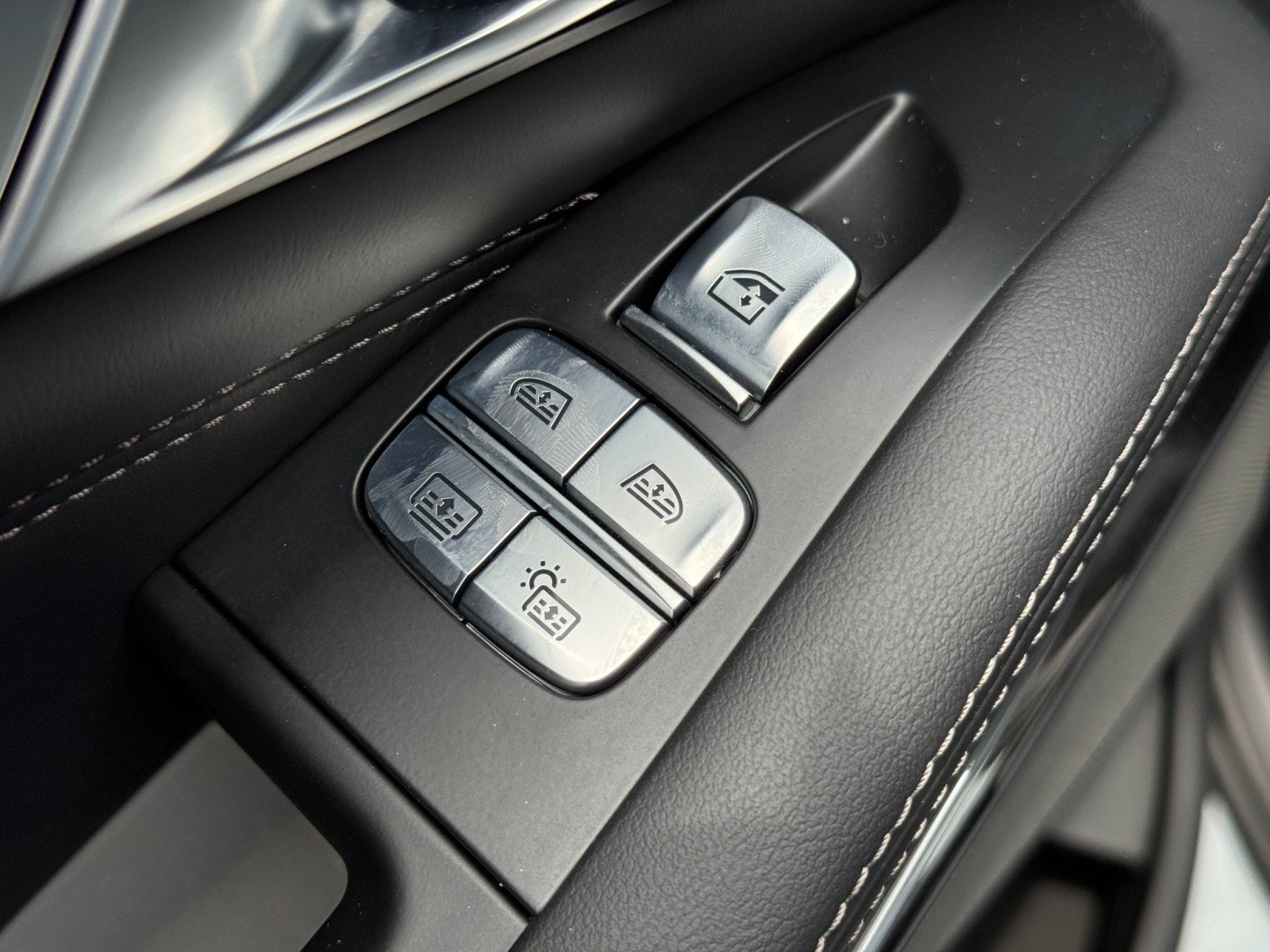 Used 2023 BMW X7 M60i w/ Executive Package AWD/4WD image 43