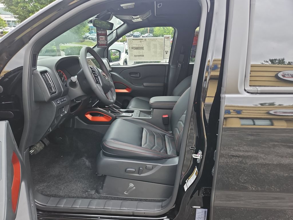 New 2026 Nissan Frontier PRO-4X w/ Pro Premium Package AWD/4WD image 10