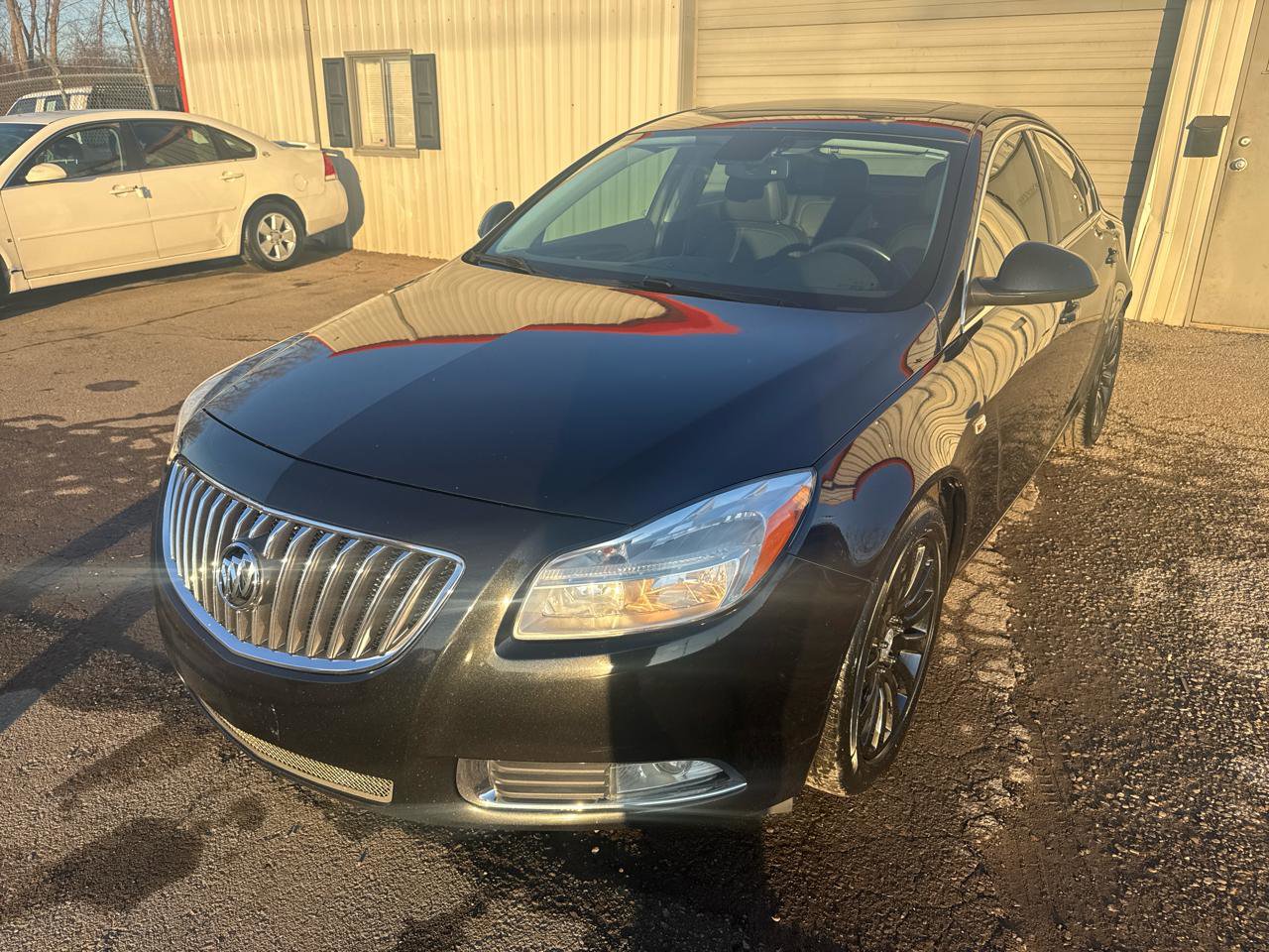 Used 2011 Buick Regal CXL w/ RL4 Preferred Equipment Group FWD image 1