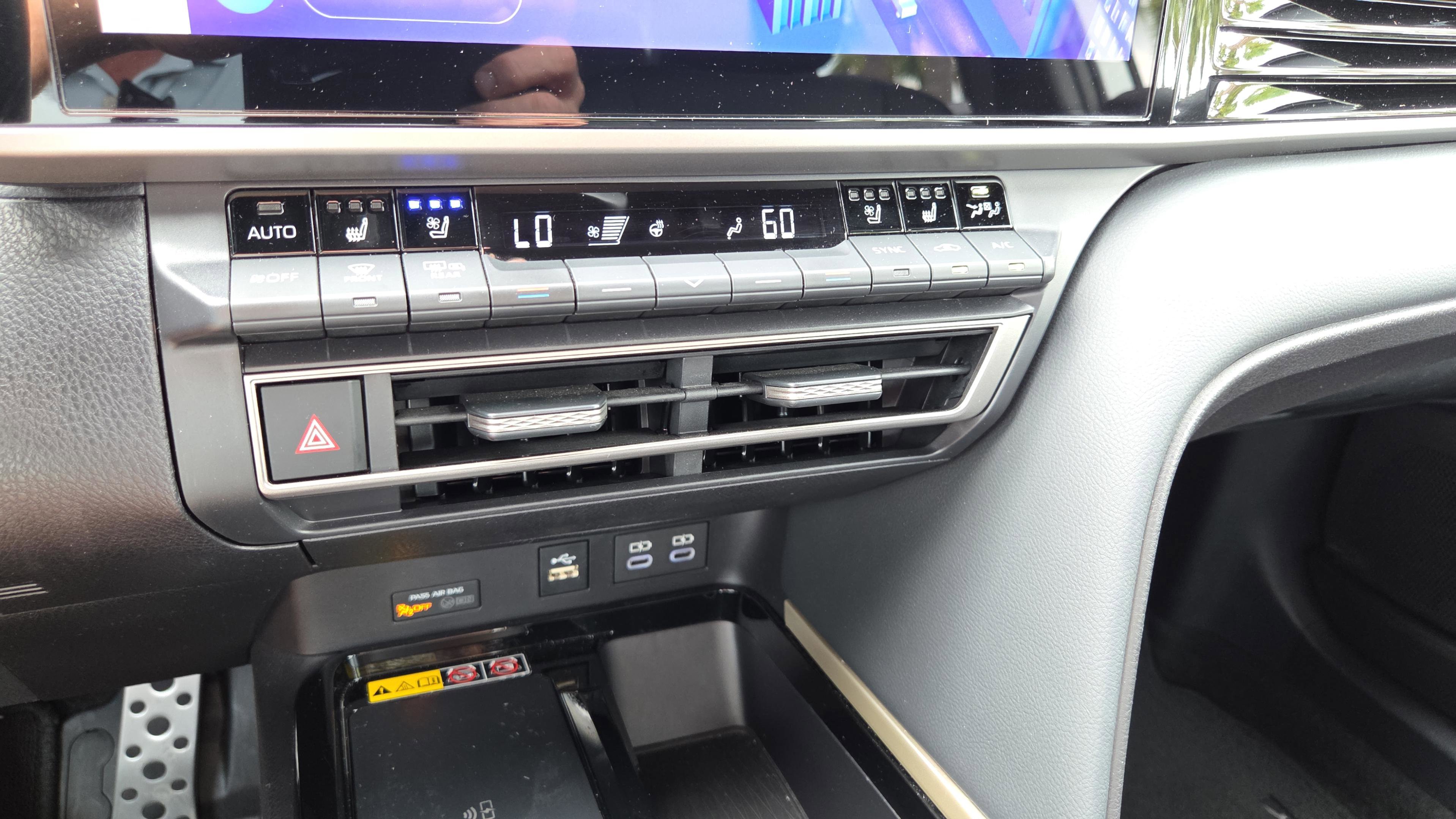 Certified 2025 Toyota Camry XSE w/ Premium Package AWD/4WD image 23