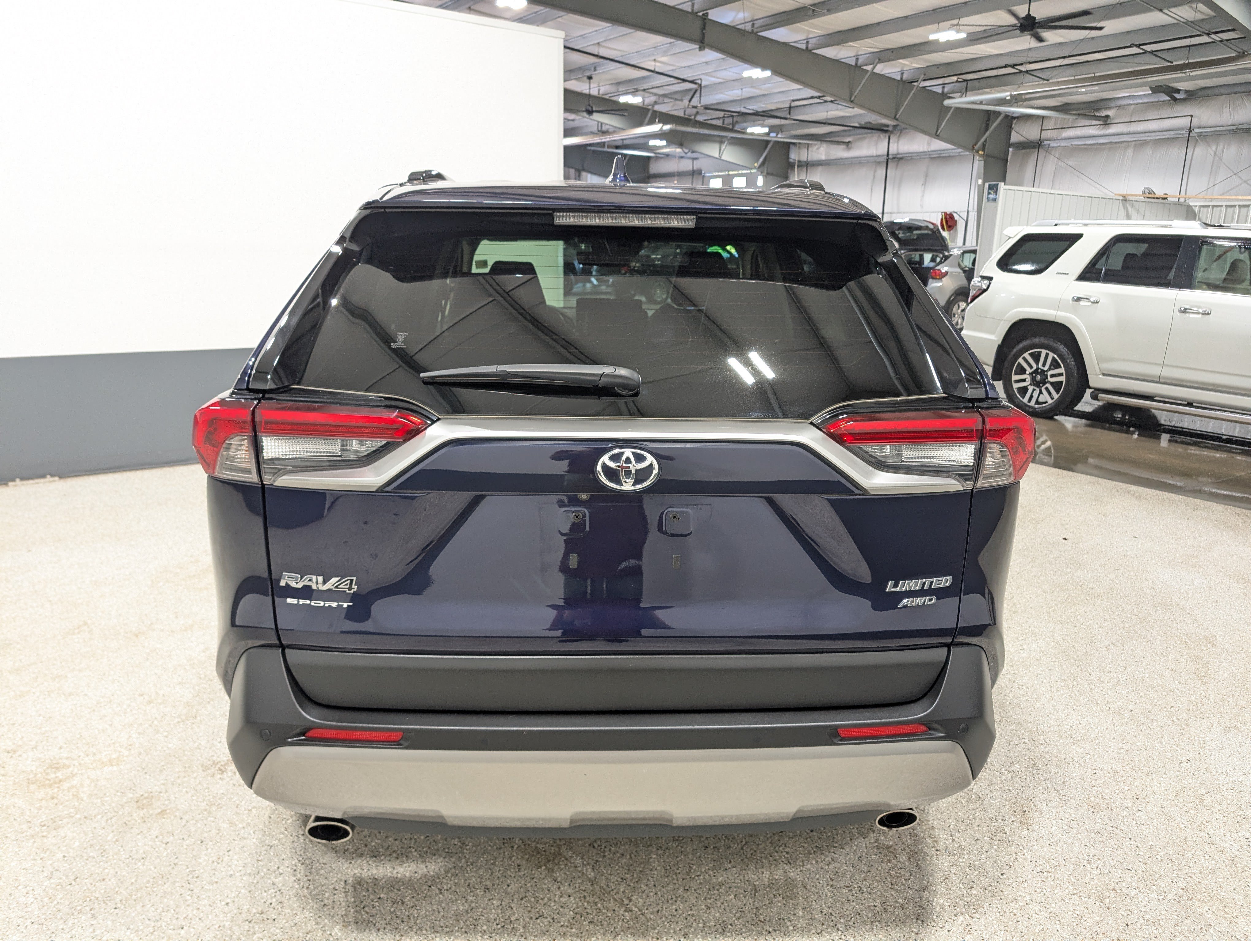 Used 2023 Toyota RAV4 Limited AWD/4WD image 4