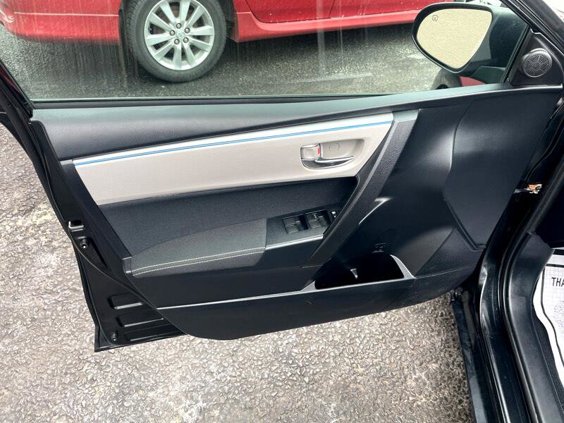 Used 2014 Toyota Corolla LE image 23
