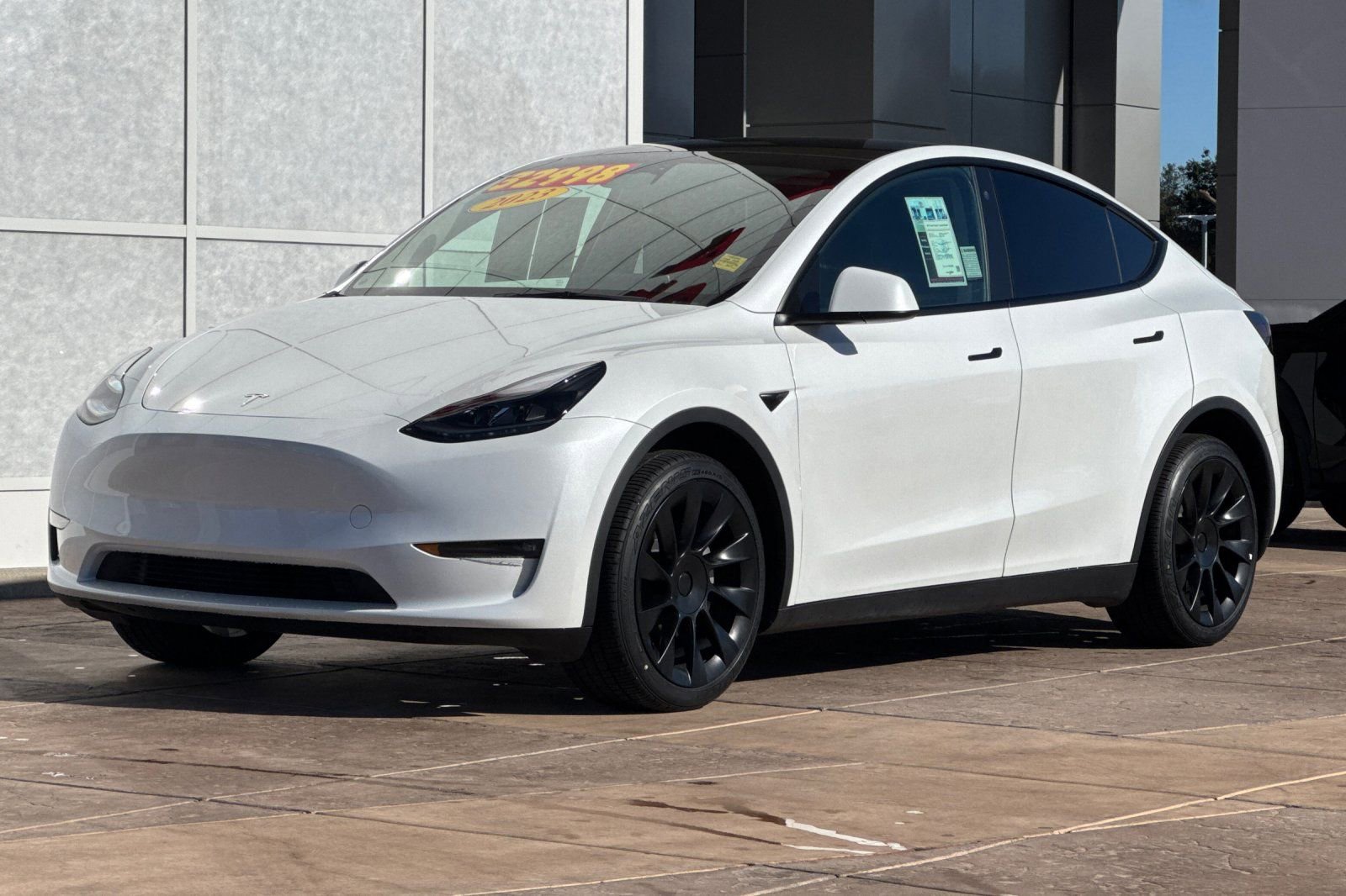Used 2023 Tesla Model Y Long Range image 8