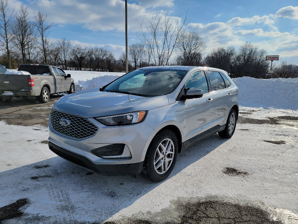 Used 2024 Ford Edge SEL image 1