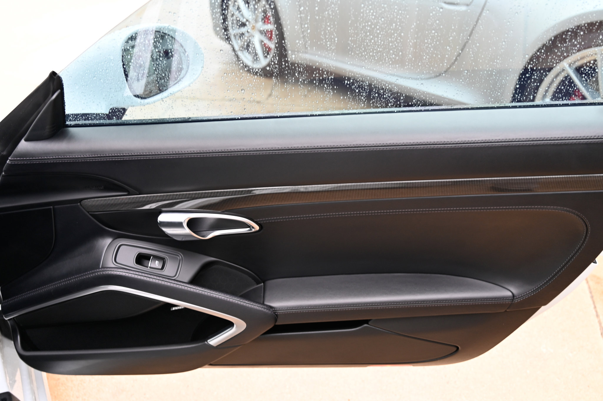 Used 2019 Porsche 911 Turbo S image 40